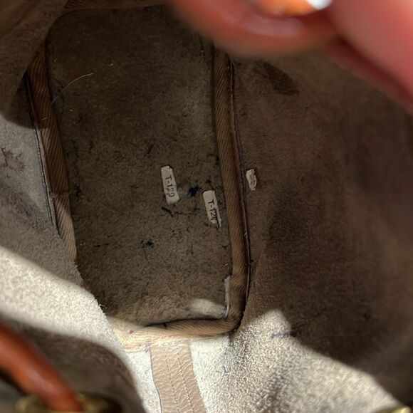 Dooney & Bourke Pebble Grain Drawstring Bucket Bag Crossbody Fisherman Core B89 - Picture 8 of 10